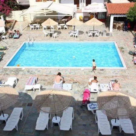 Hotel Elpida 3*