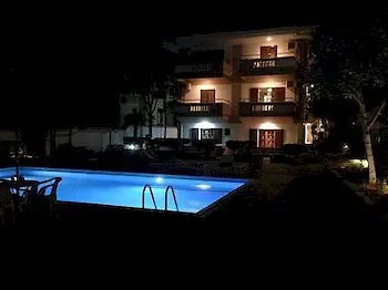 Elpida 3* Γούβες